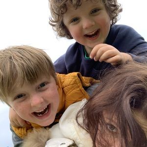 Meet your Posher, Peta